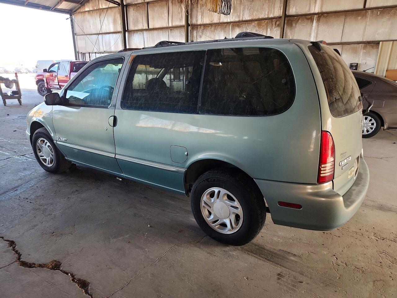 1997 Nissan Quest Xe - Фото 2
