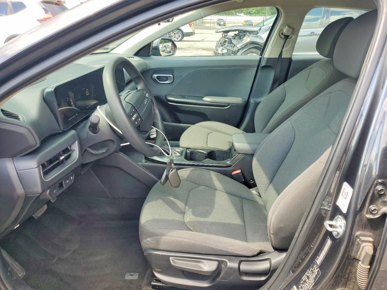 2025 Kia K4 Lx - Фото 7