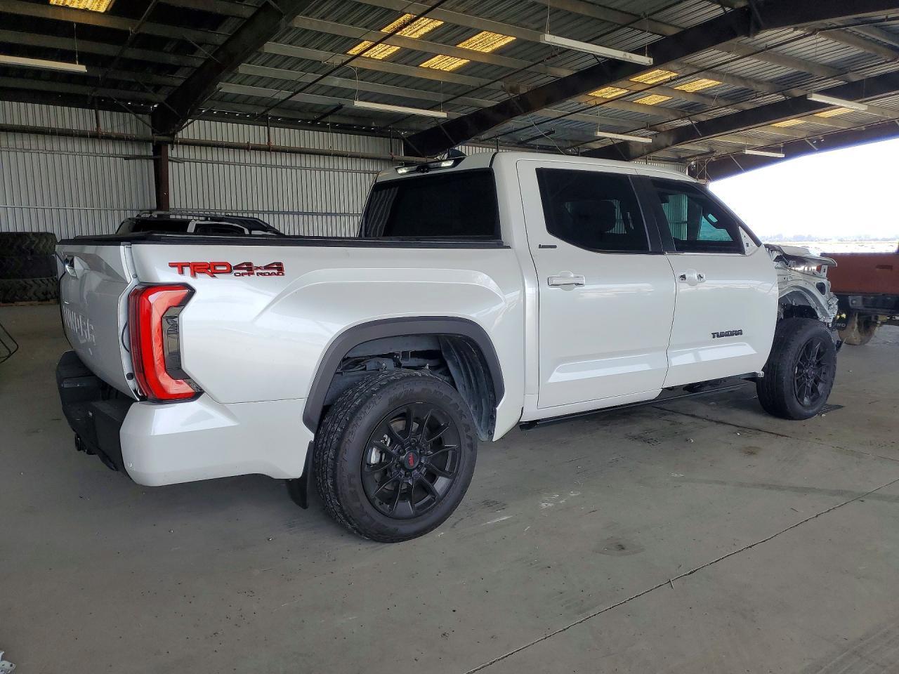 2024 Toyota Tundra Limited - Фото 3