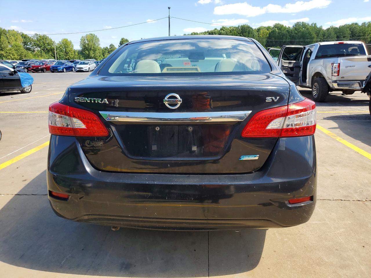 2013 Nissan Sentra S - Image 6