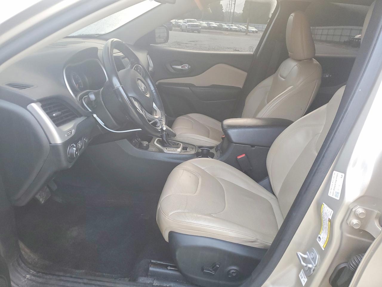 2015 Jeep Cherokee Limited - Image 7
