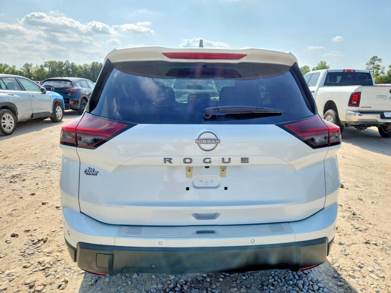 2024 Nissan Rogue S - Image 6