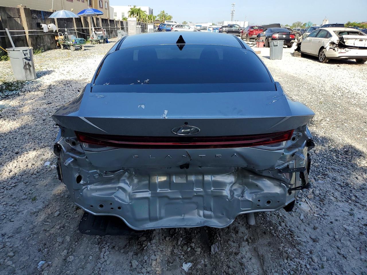 2022 Hyundai Elantra Sel - Фото 6