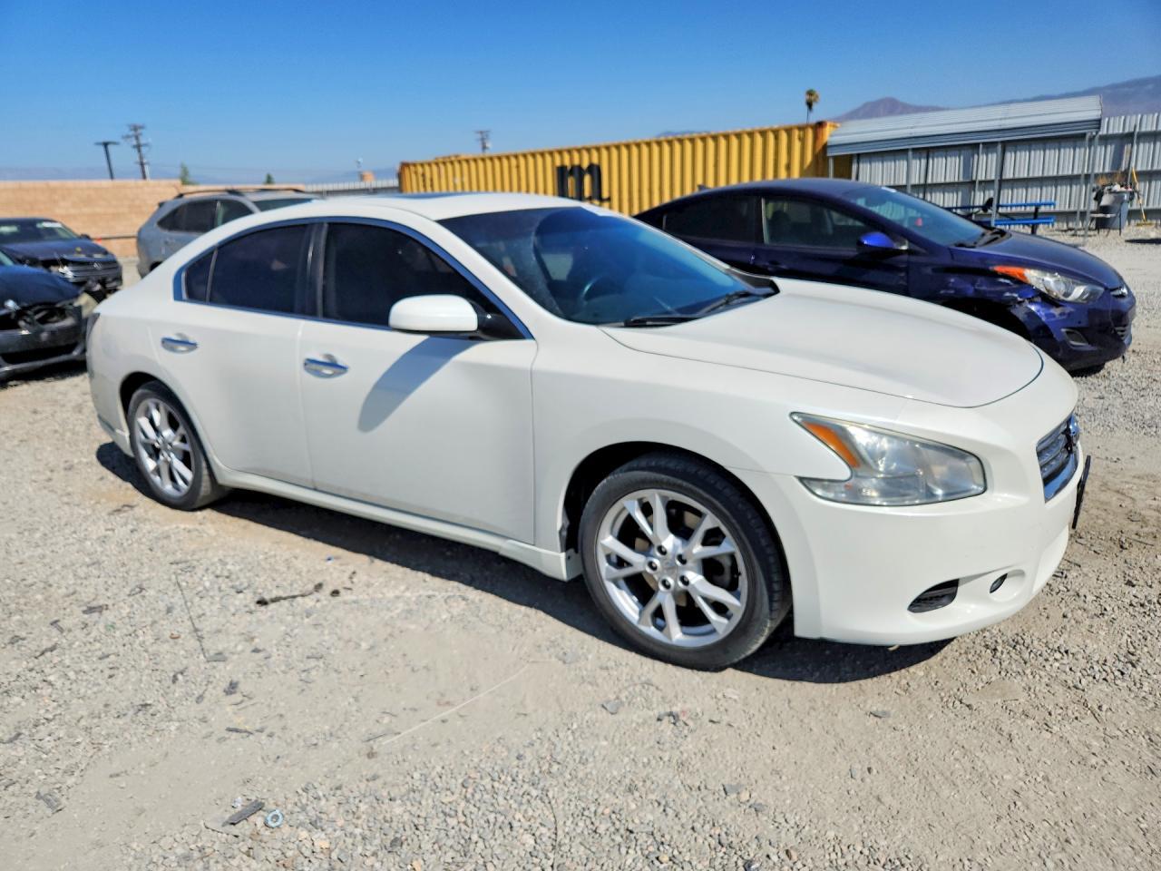 2014 Nissan Maxima 3.5 S - Image 4