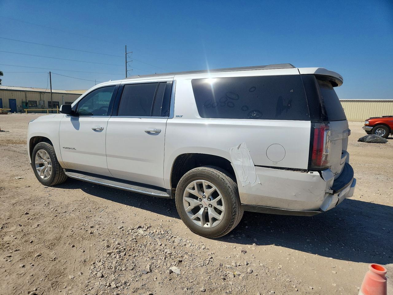 2016 GMC Yukon Xl C1500 Slt - Фото 2