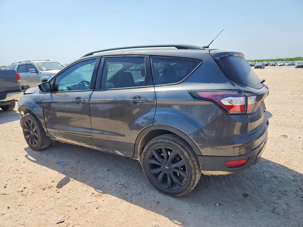 2017 Ford Escape Se - Фото 2