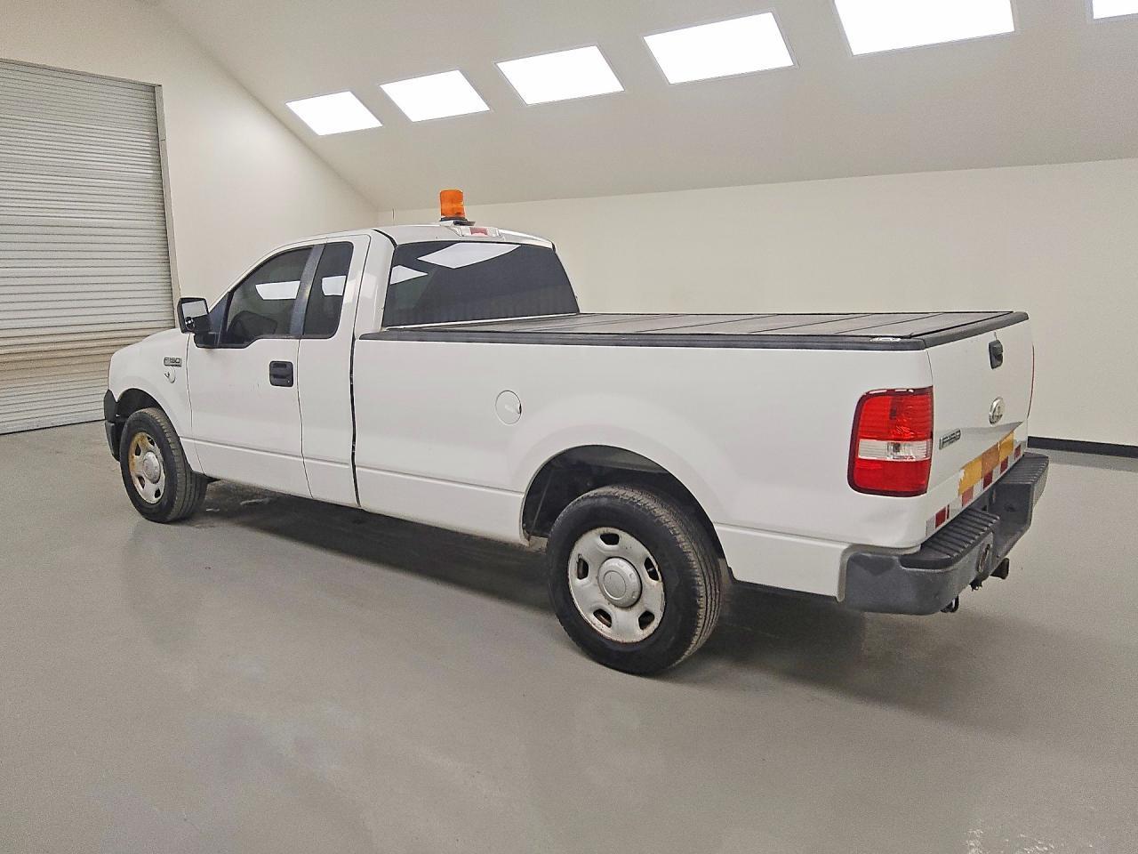 2007 Ford F150 - Image 2