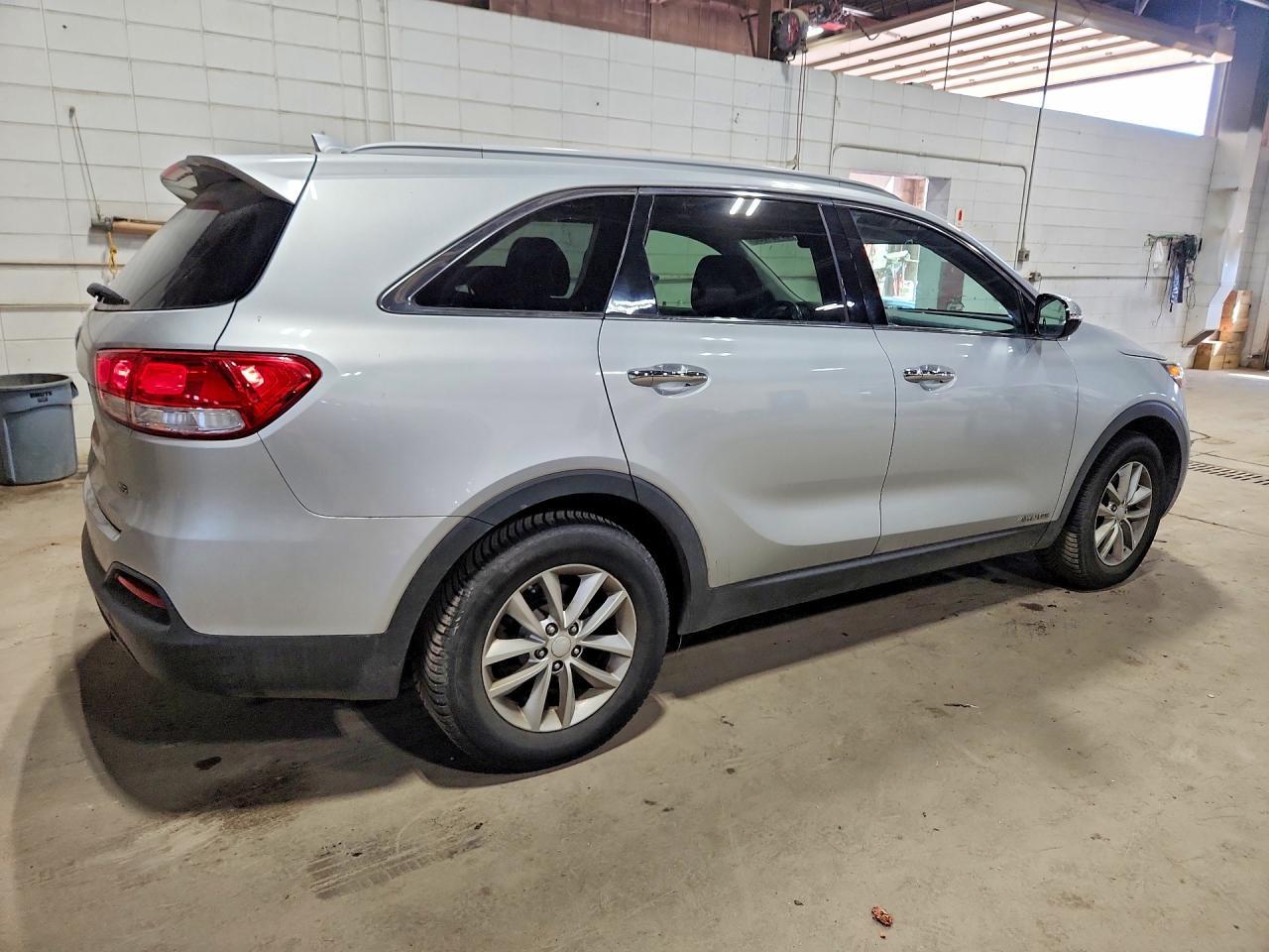 2016 Kia Sorento Lx V6 - Image 3