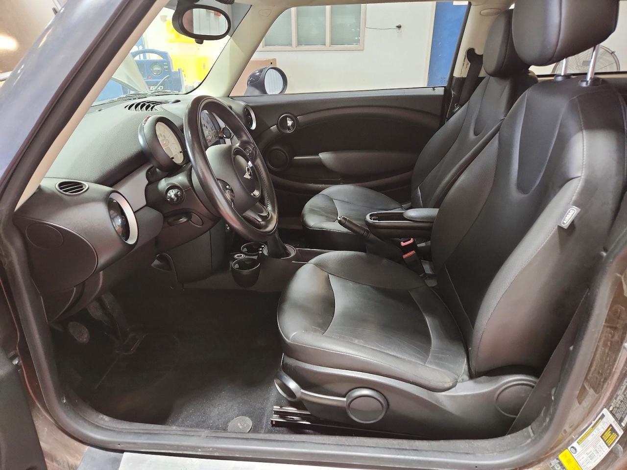 2012 Mini Cooper - Image 7