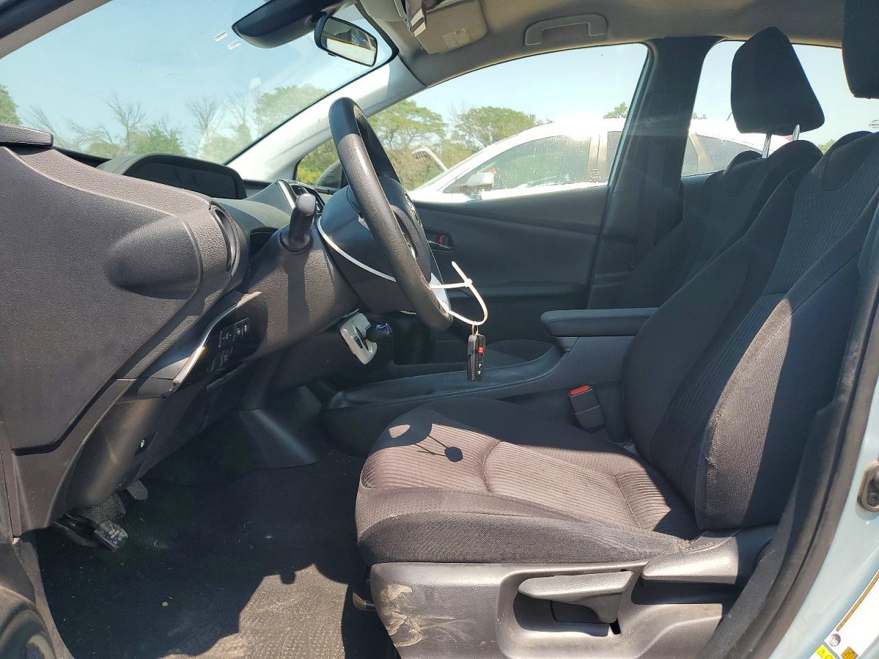 2018 Toyota Prius Two - Image 7