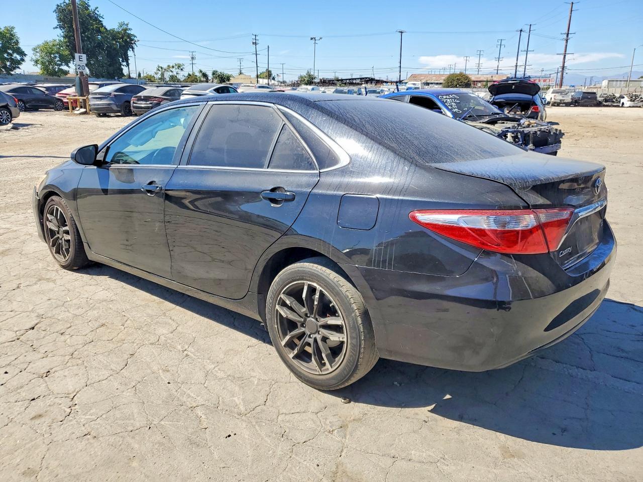 2017 Toyota Camry Le - Image 2