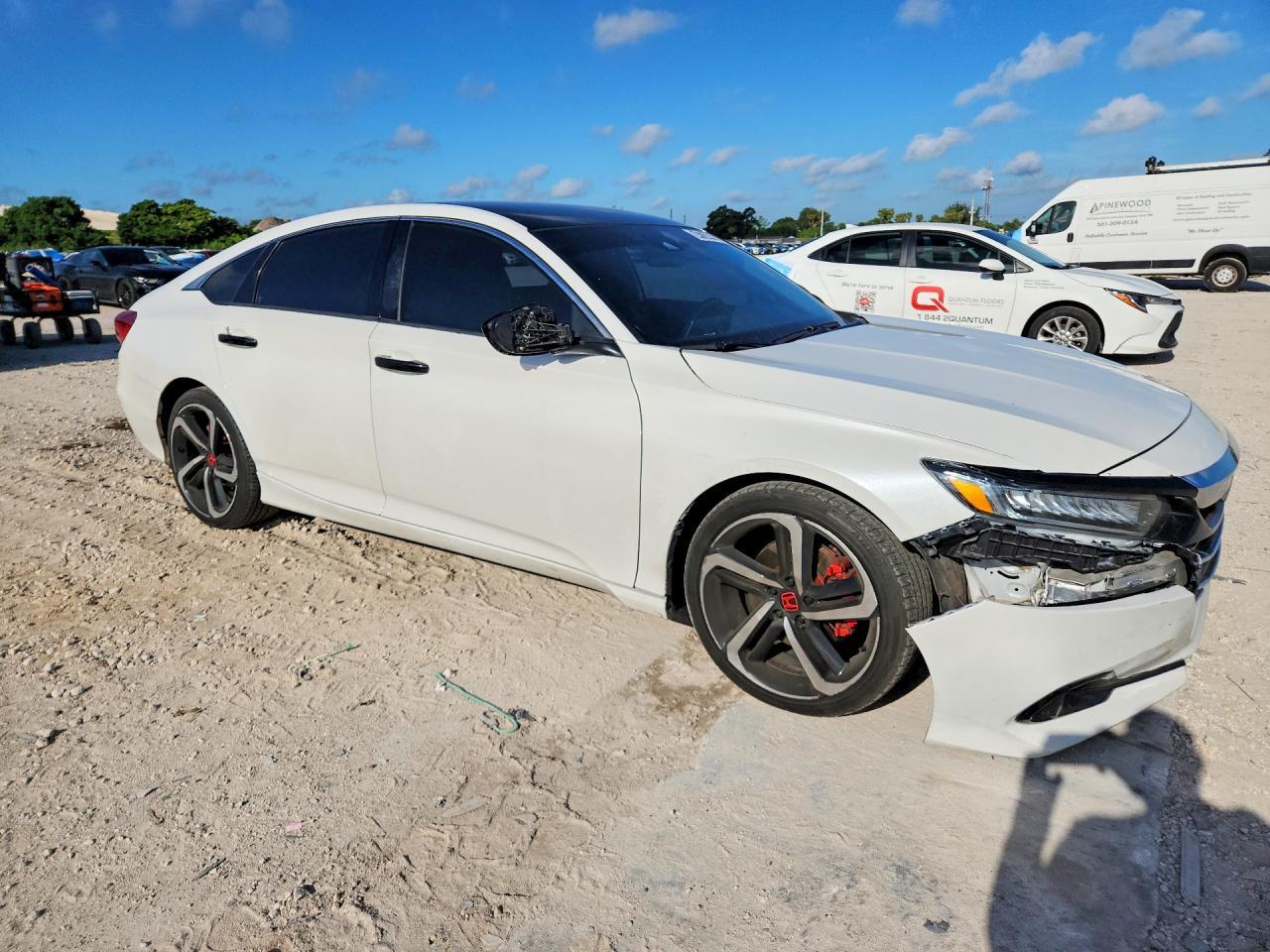 2022 Honda Accord Sport - Image 4