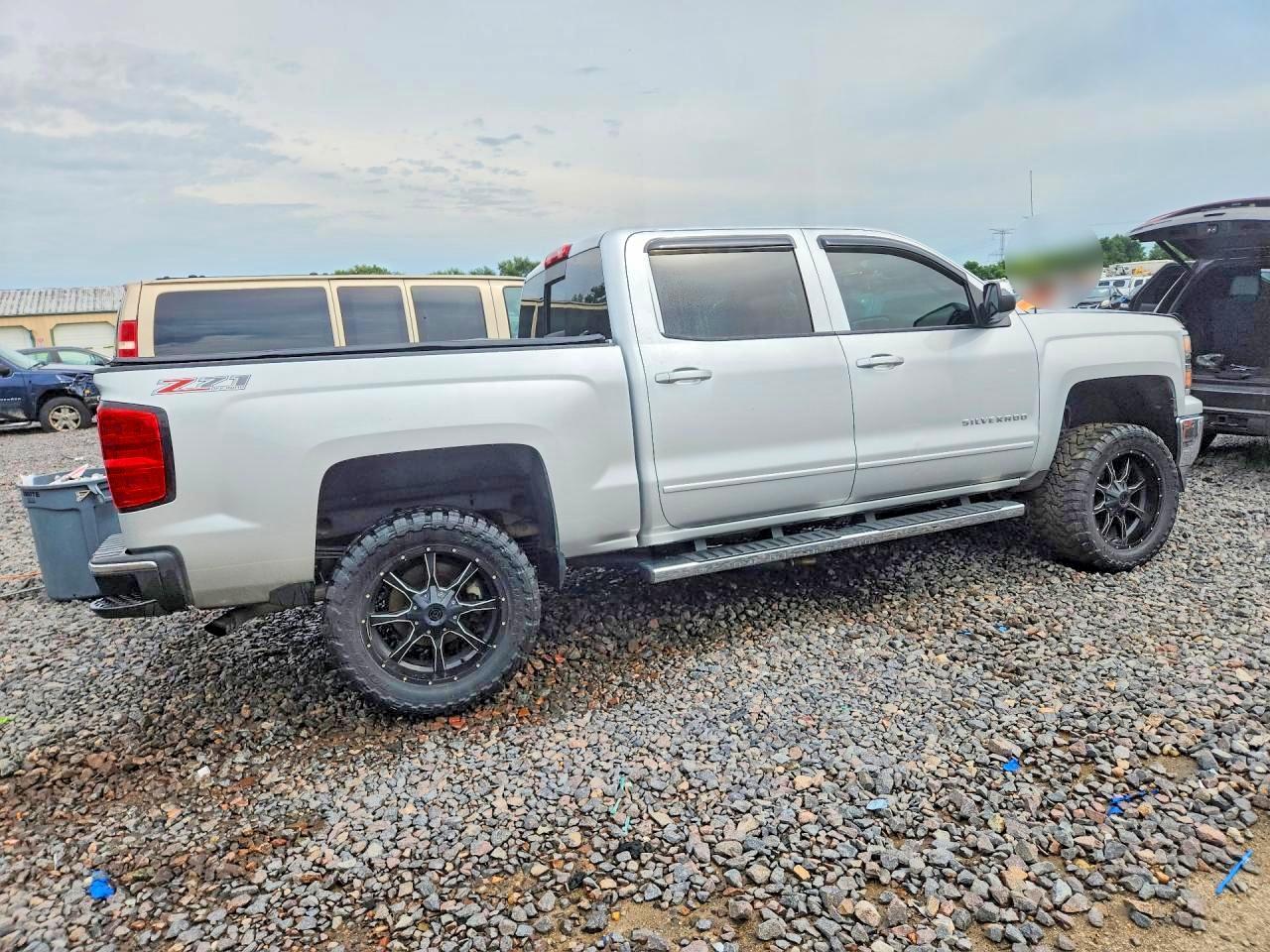 2015 Chevrolet Silverado K1500 Lt - Image 3