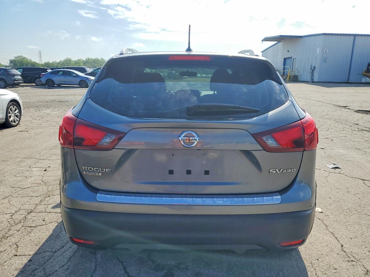 2018 Nissan Rogue Sport Awd Sv - Фото 6