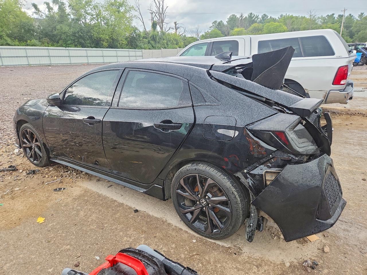 2017 Honda Civic Sport - Image 2