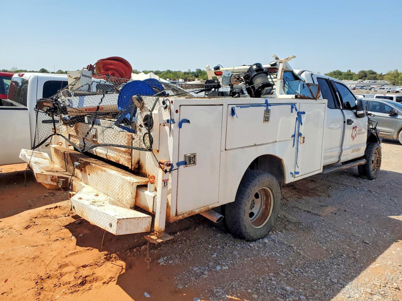 2019 Ford F350 Super Duty - Фото 3