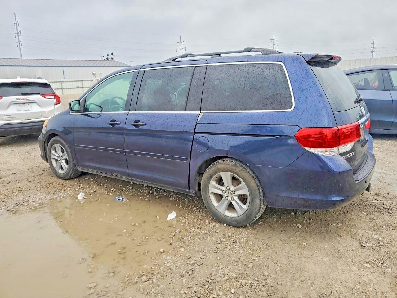 2008 Honda Odyssey Touring - Фото 2