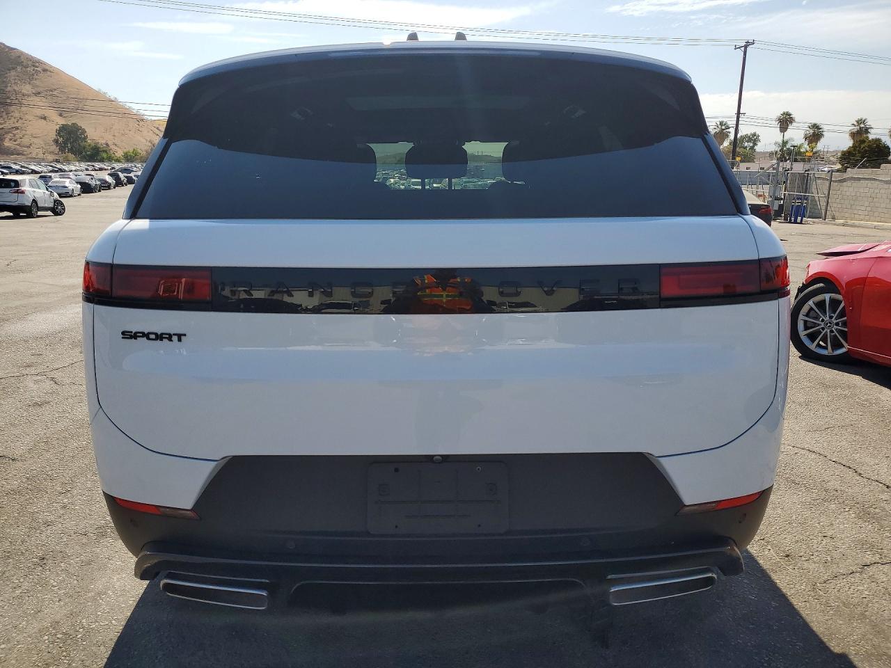2025 Land Rover Range Rover Sport Se - Image 6