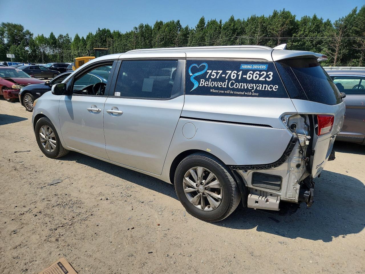 2016 Kia Sedona Lx - Image 2