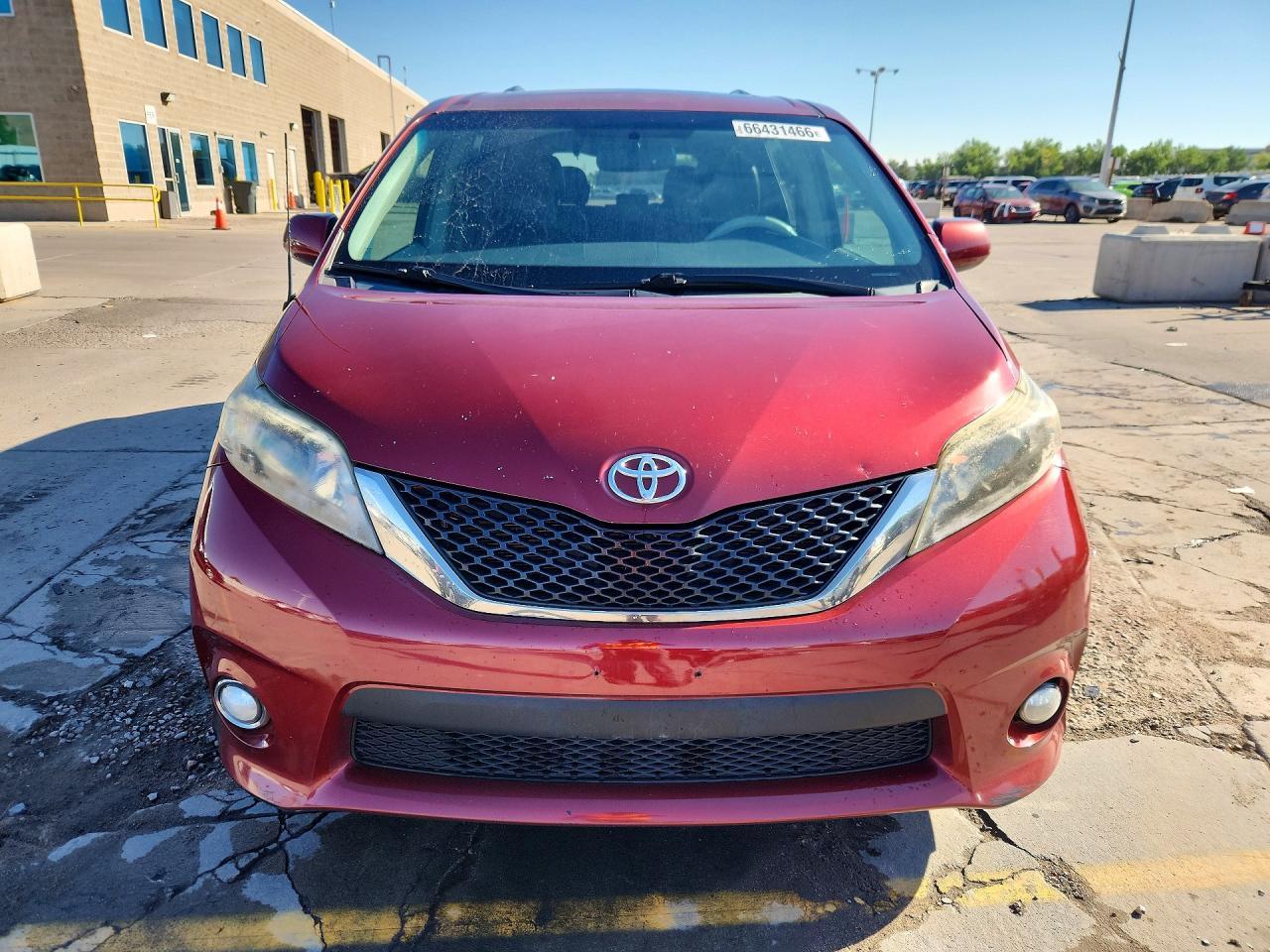 2013 Toyota Sienna Sport - Image 5