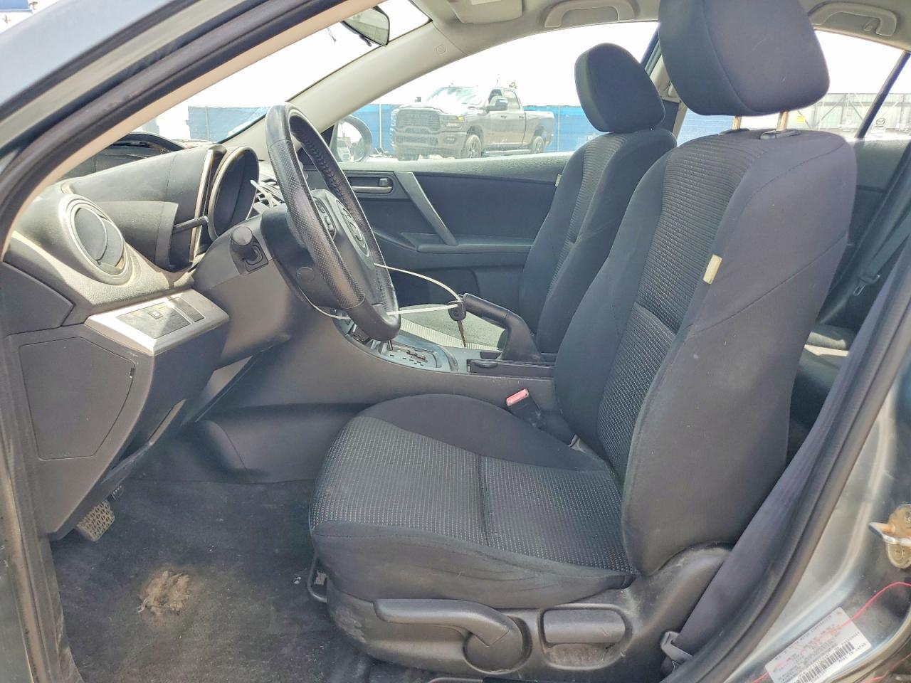 2012 Mazda 3 I - Image 7