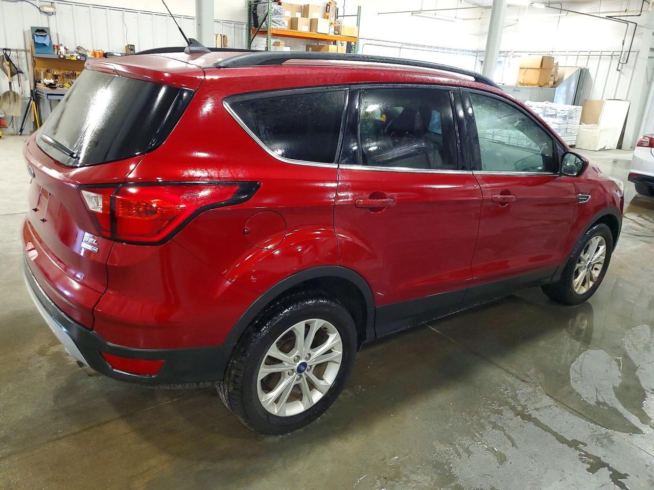 2019 Ford Escape Sel - Фото 3