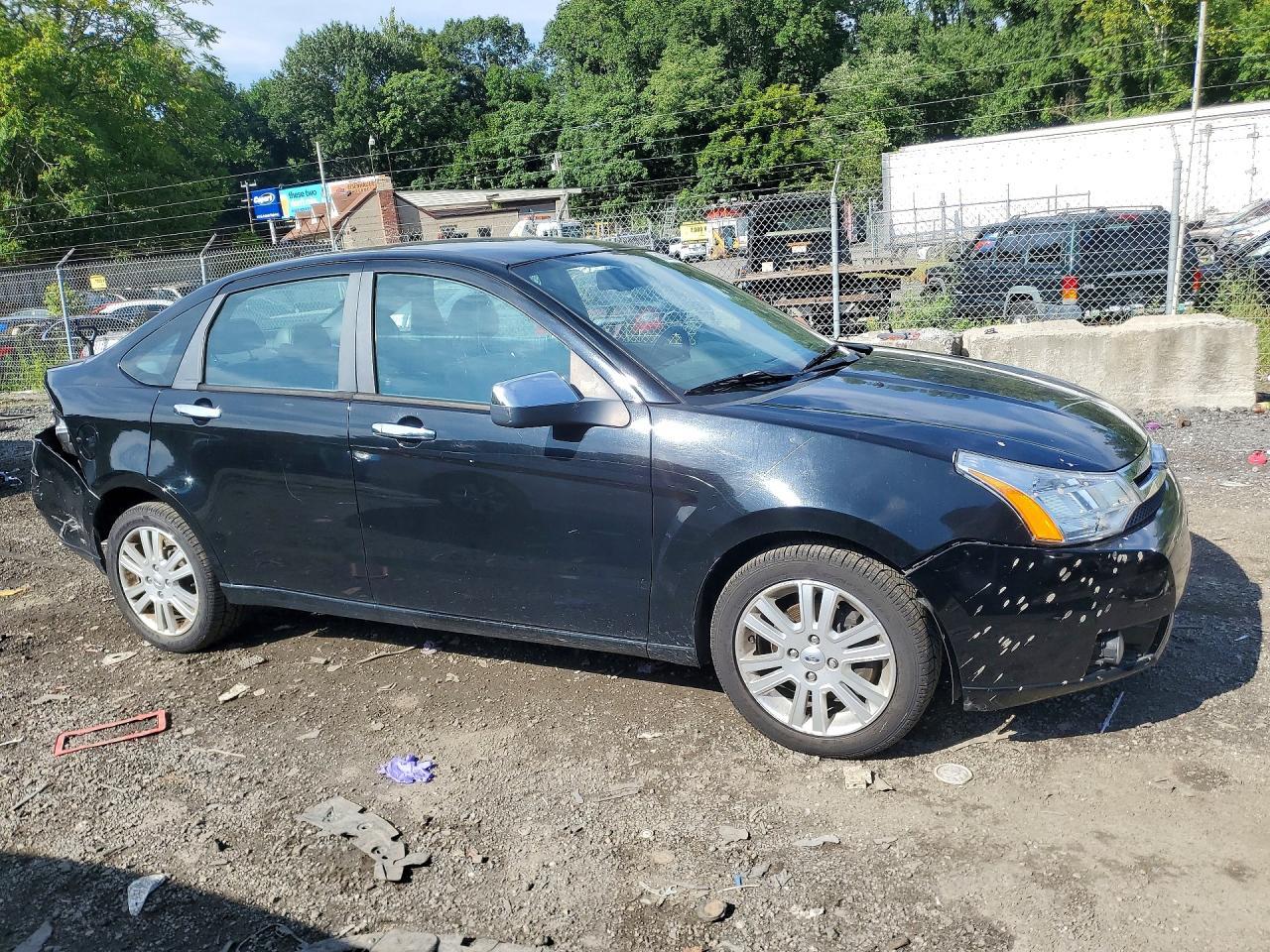 2010 Ford Focus Sel - Фото 4