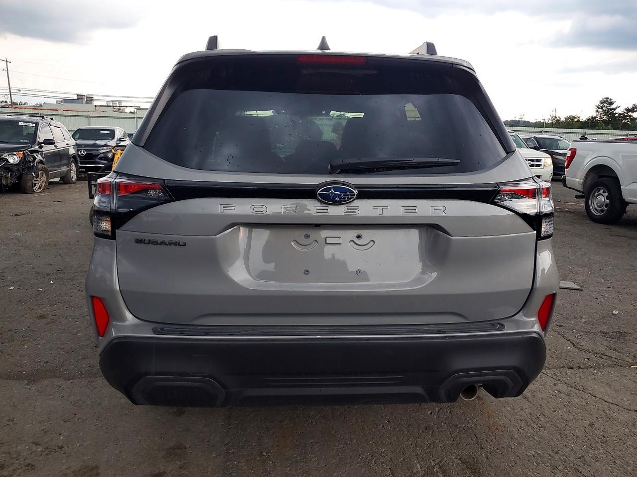 2025 Subaru Forester Limited - Фото 6