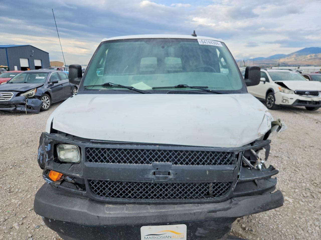 2017 Chevrolet Exp G3500 - Фото 5
