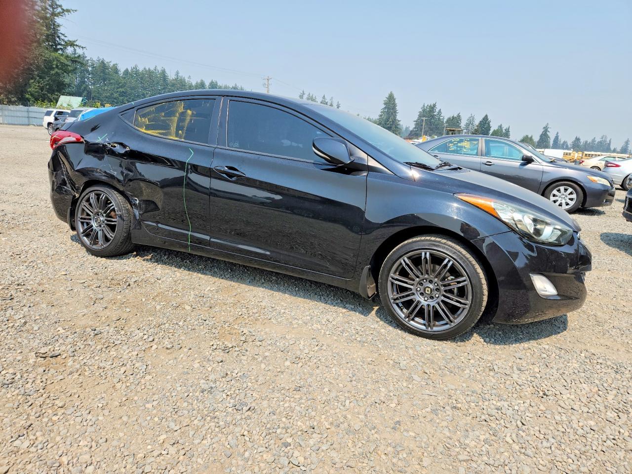 2013 Hyundai Elantra Limited - Image 4