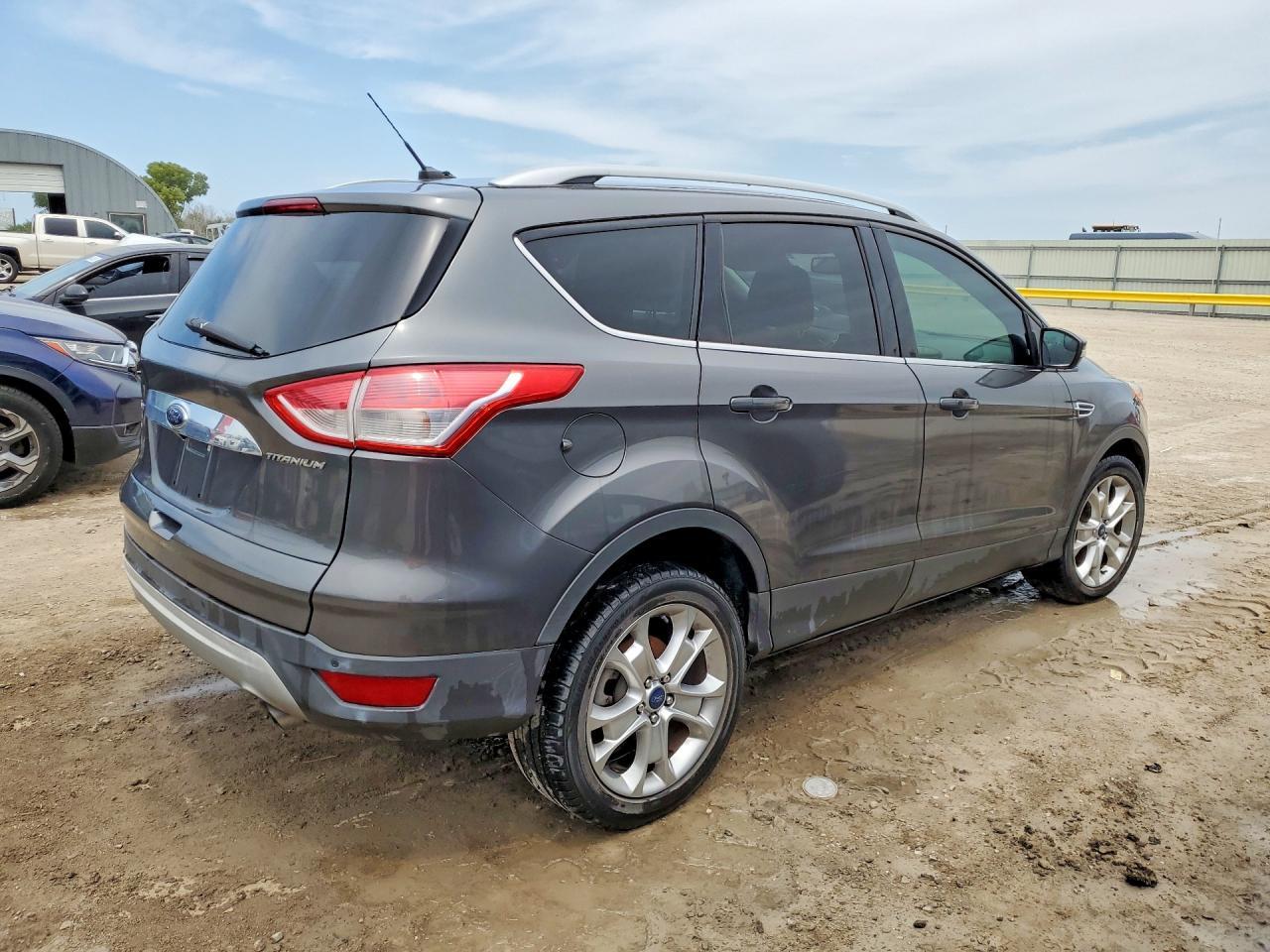 2015 Ford Escape Titanium - Фото 3
