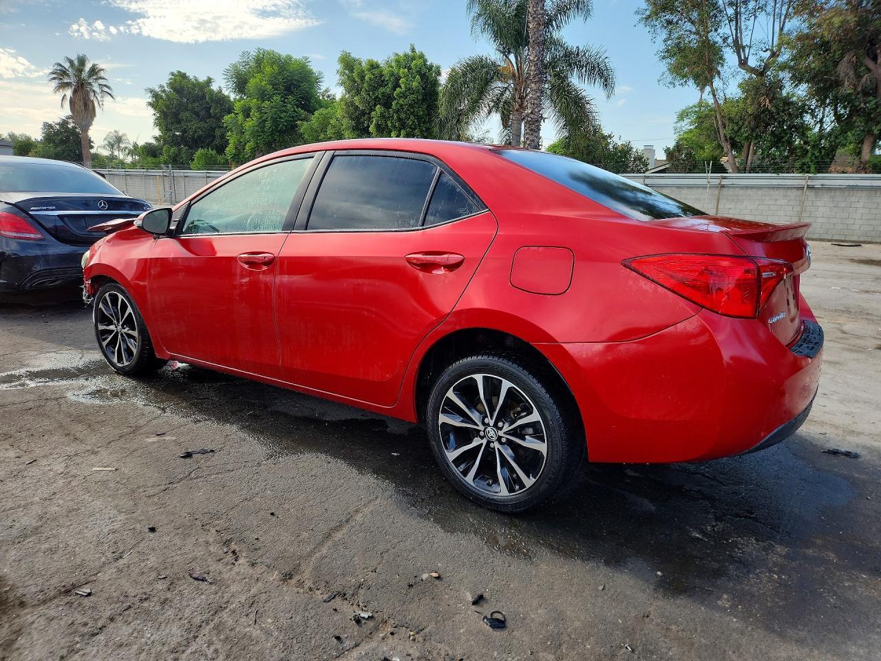2018 Toyota Corolla Se - Фото 2