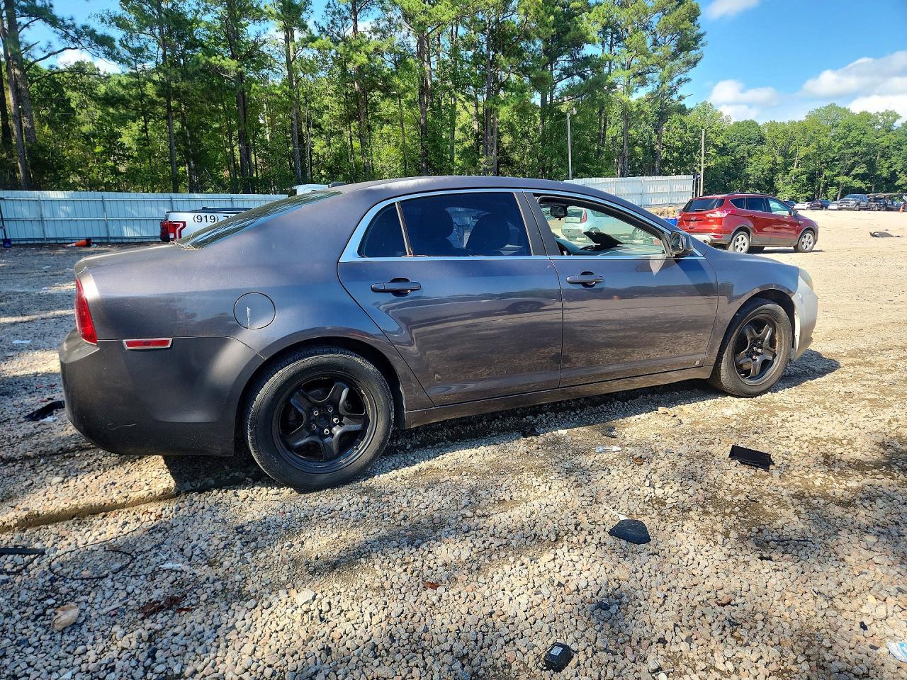 2010 Chevrolet Malibu Ls - Фото 3