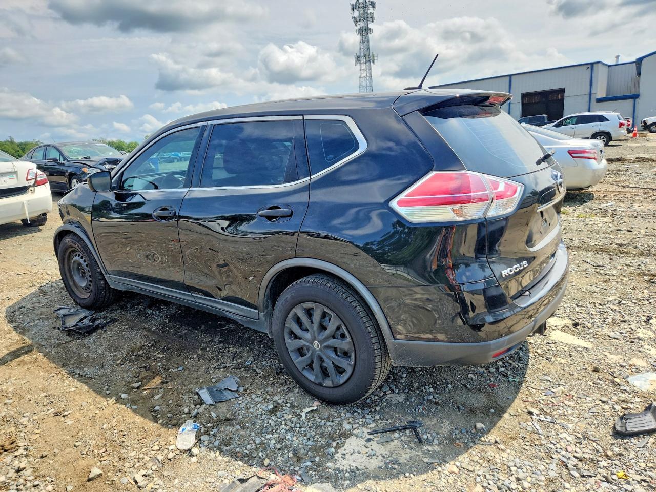 2016 Nissan Rogue S - Image 2