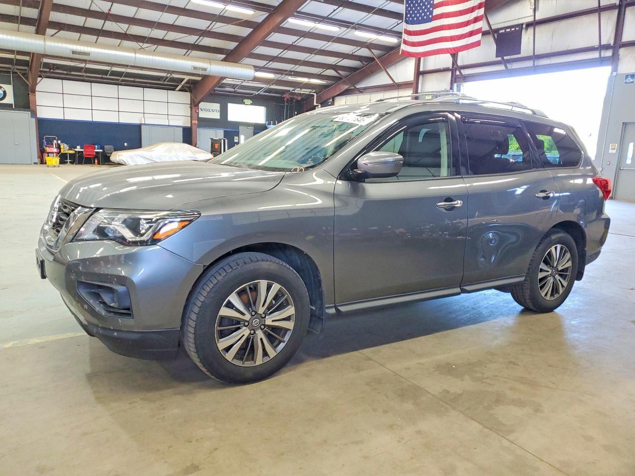 2018 Nissan Pathfinder S