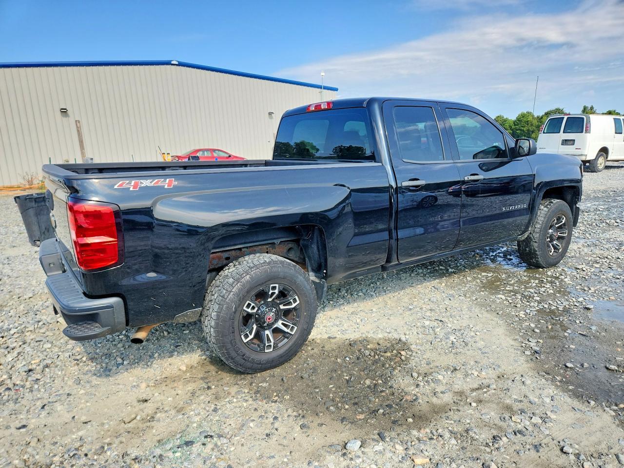 2014 Chevrolet Silverado K1500 - Image 3