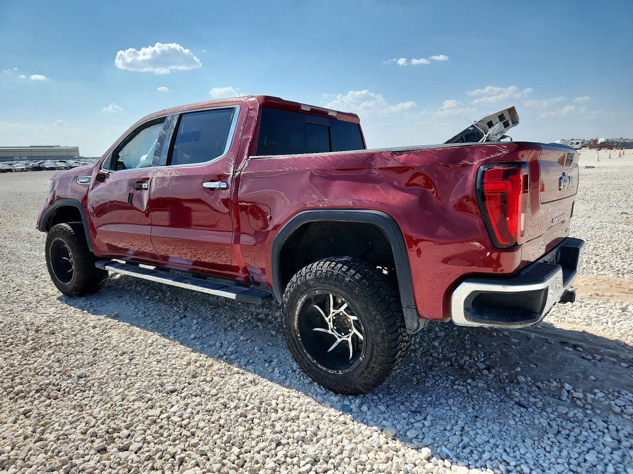 2019 GMC Sierra K1500 Slt - Image 2