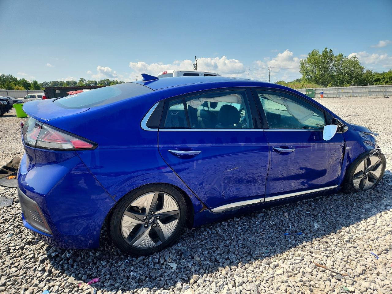 2020 Hyundai Ioniq Limited - Image 3