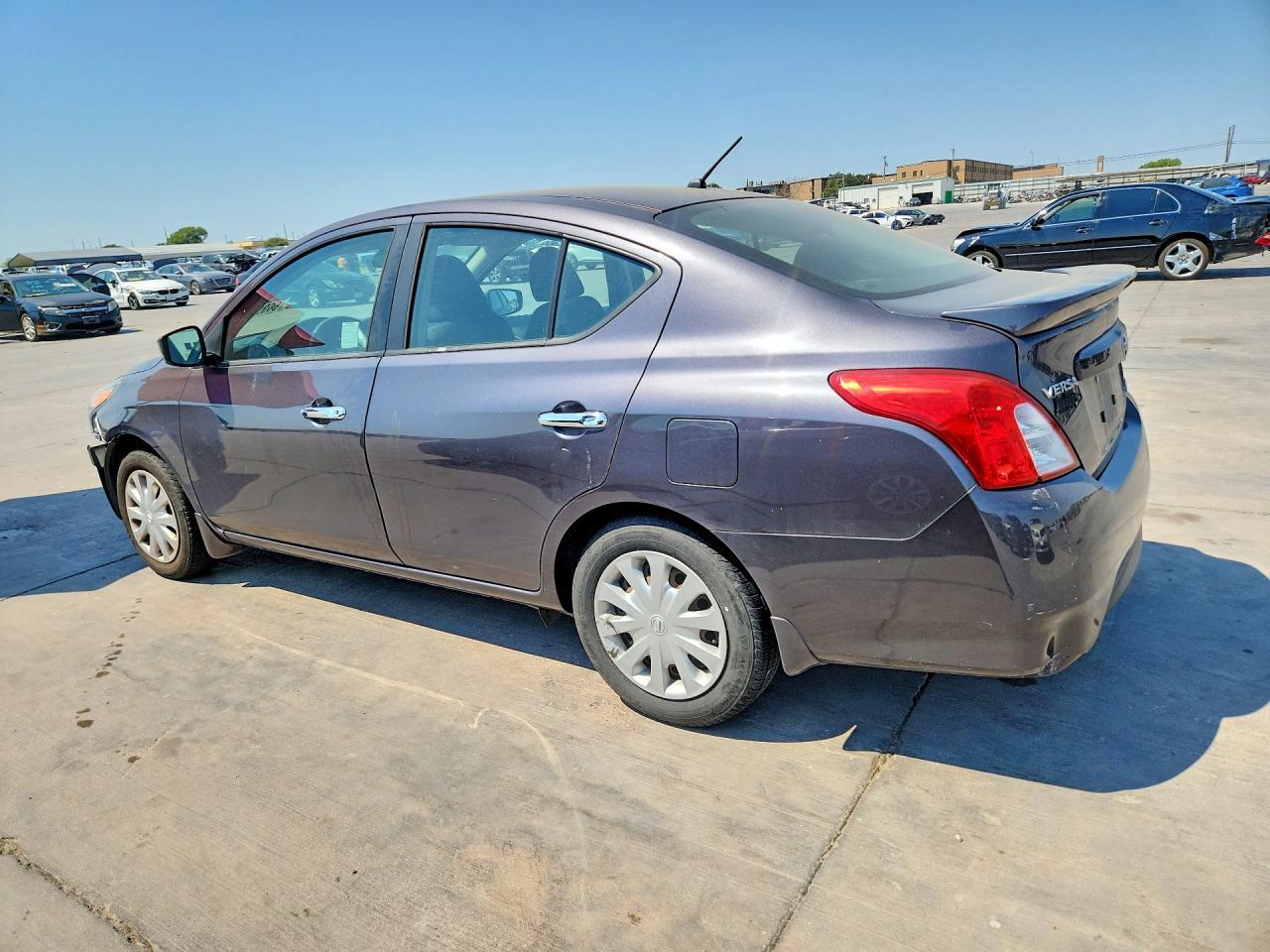 2015 Nissan Versa 1.6 Sv - Фото 2