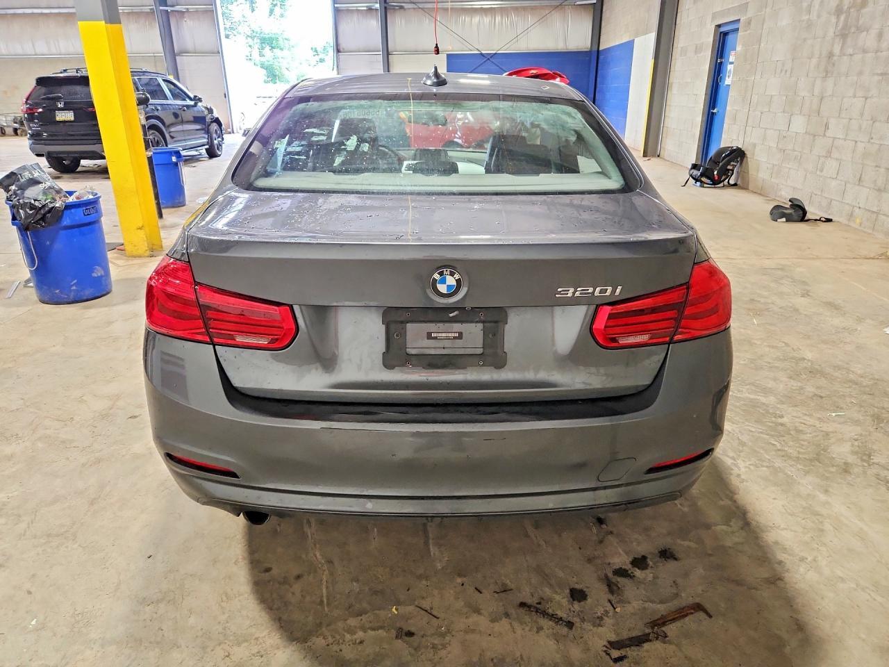 2018 BMW 320 I - Image 6