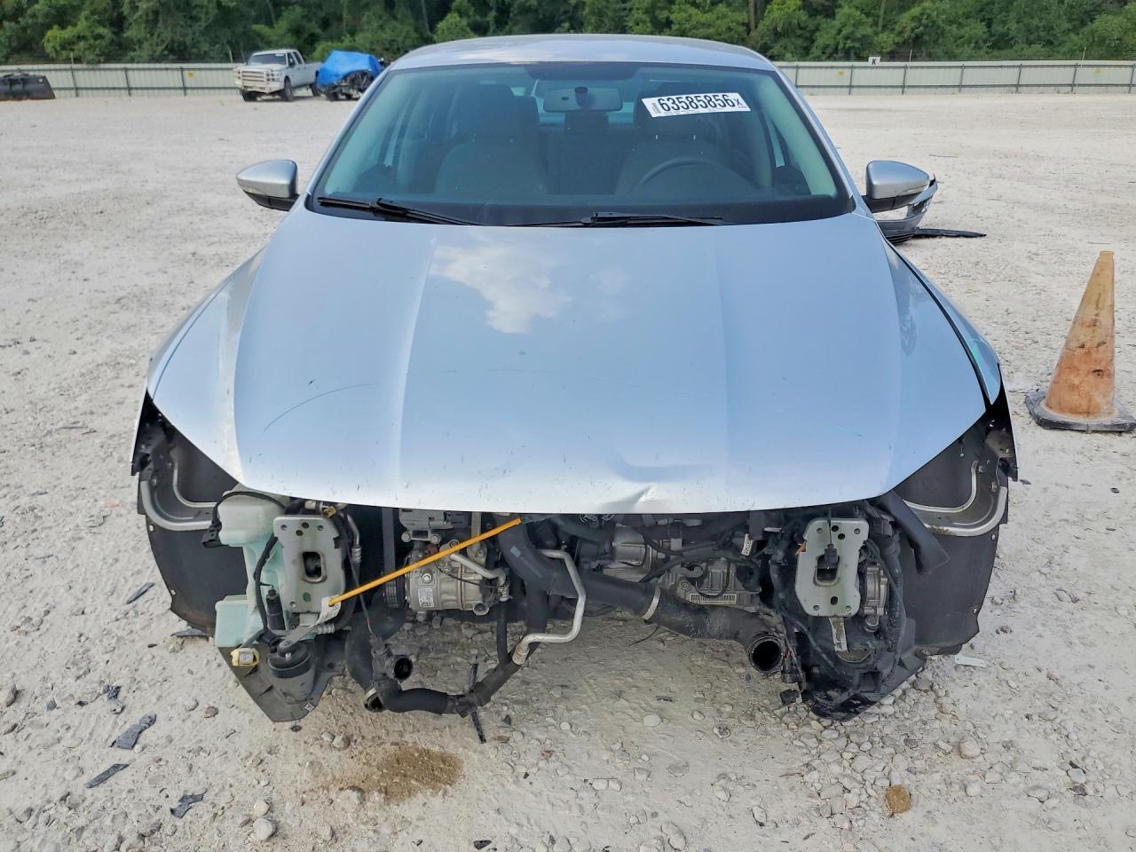 2018 Volkswagen Passat S - Image 5