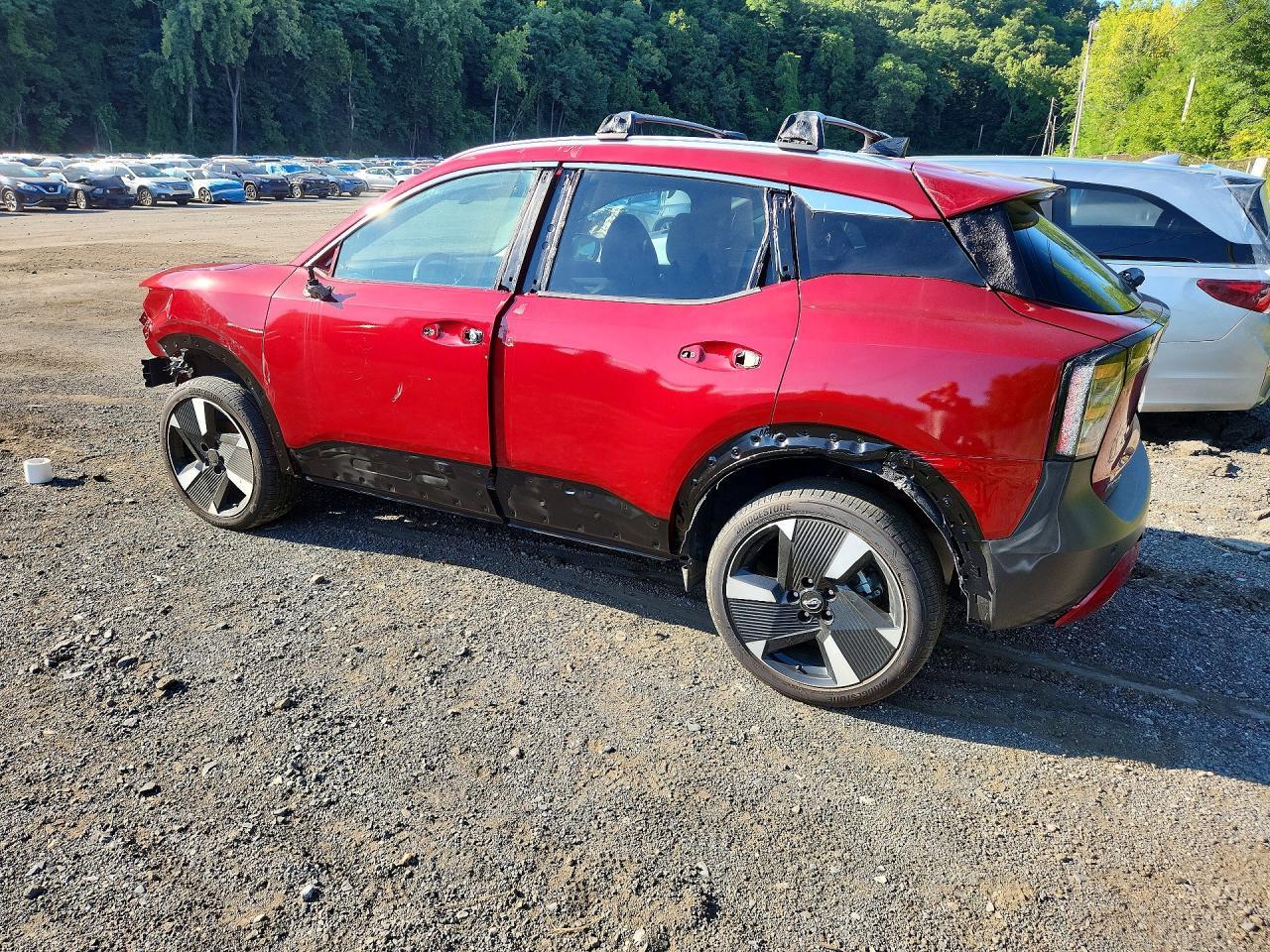 2026 Nissan Kicks Sr - Image 2