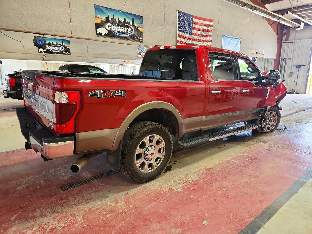 2022 Ford F250 Super Duty - Фото 3