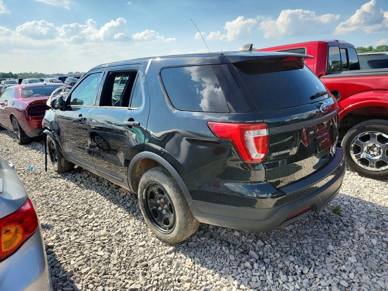 2019 Ford Explorer Police Interceptor - Фото 2