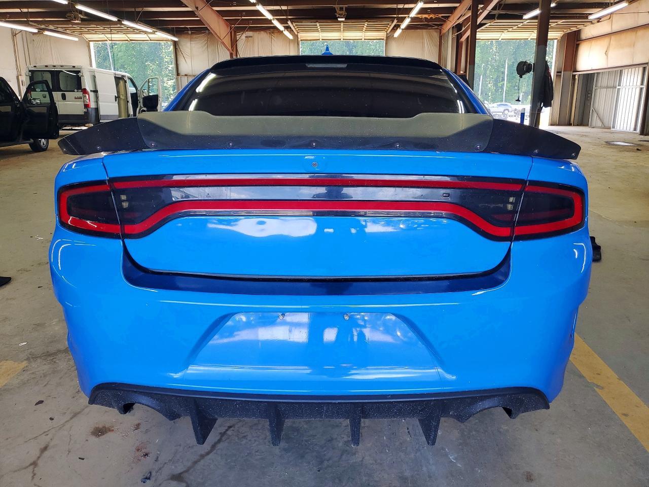 2018 Dodge Charger R/T - Image 6