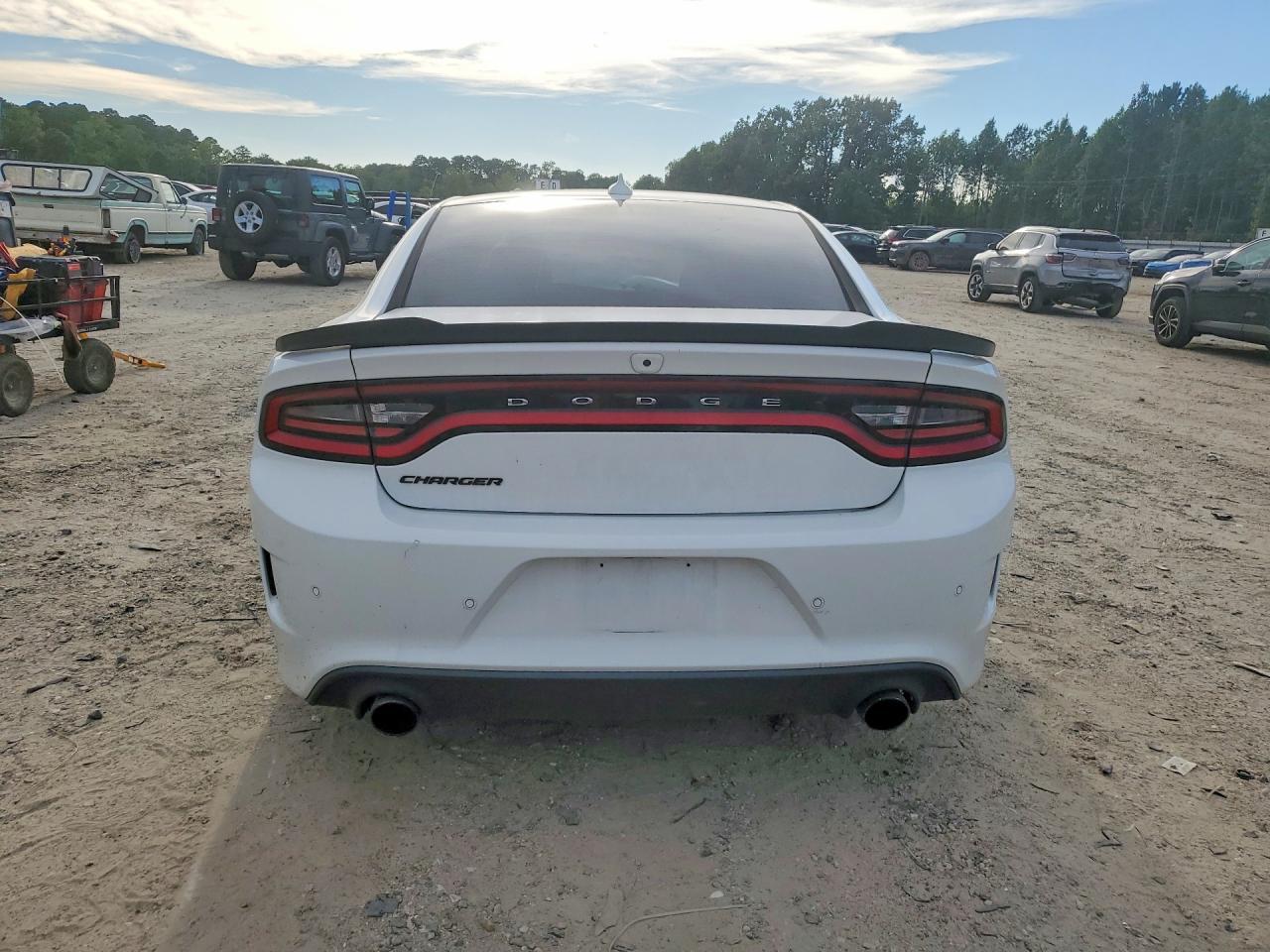 2017 Dodge Charger R/T 392 - Image 6