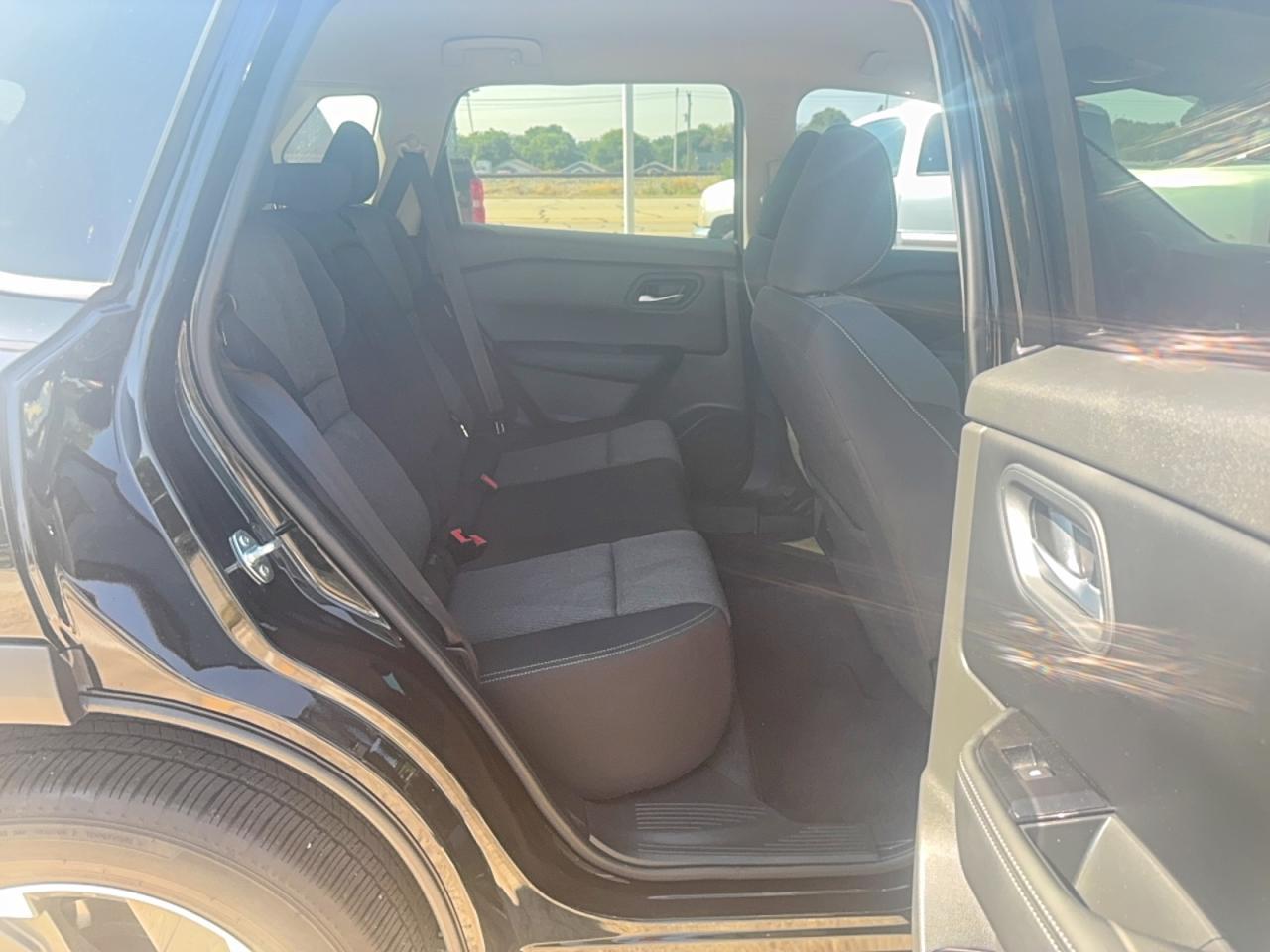 2026 Nissan Rogue Sv - Image 6