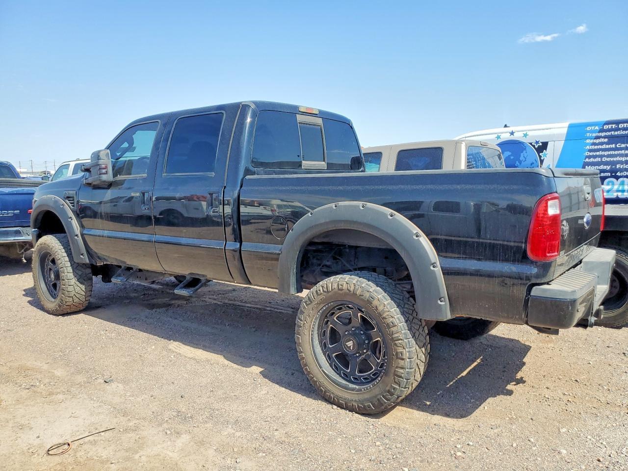 2010 Ford F350 Super Duty - Фото 2