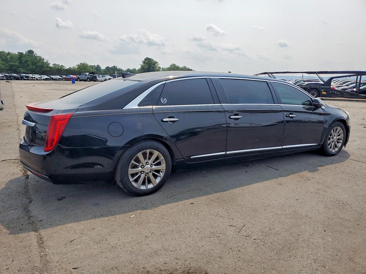 2015 Cadillac Xts Limousine - Фото 3