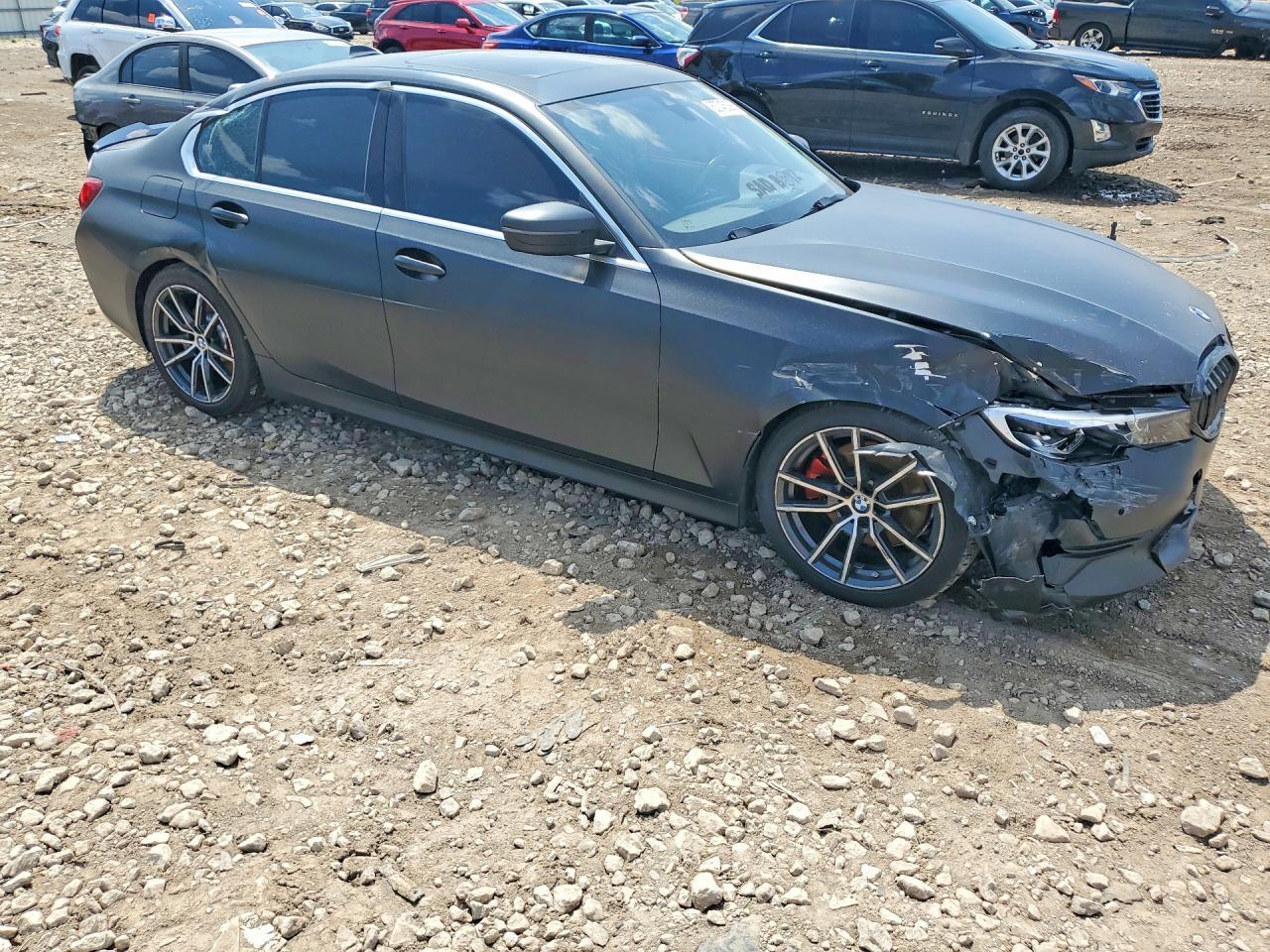 2019 BMW 330Xi - Фото 4